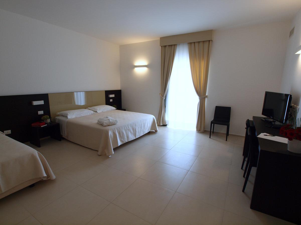 Hotel Villa San Bartolo Vittoria Ngoại thất bức ảnh