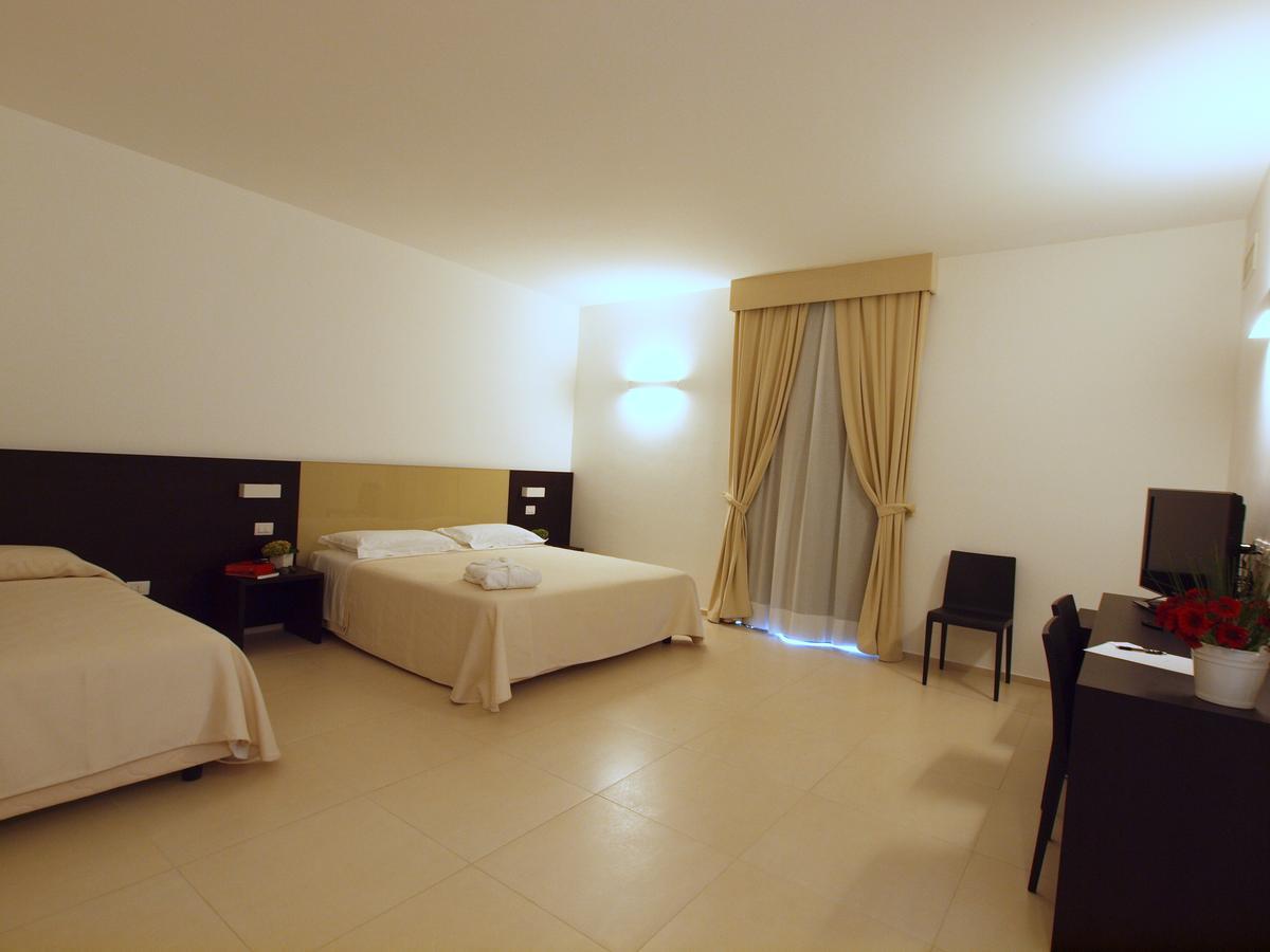 Hotel Villa San Bartolo Vittoria Ngoại thất bức ảnh